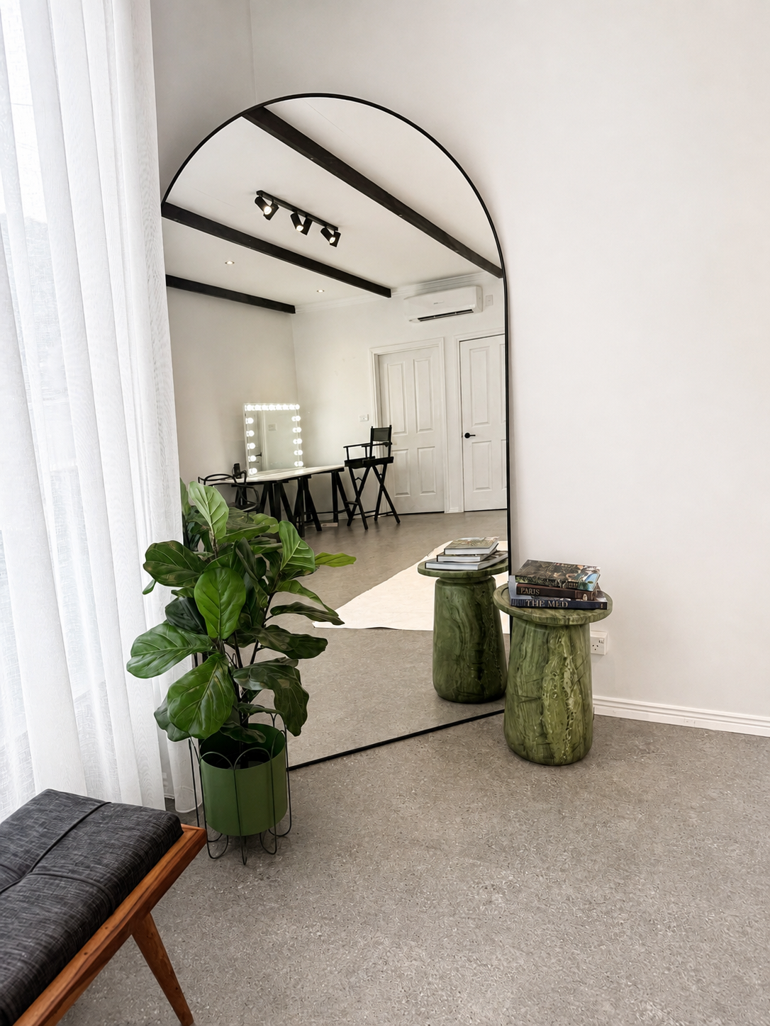 The Boutique Photo Studio - 2hrs